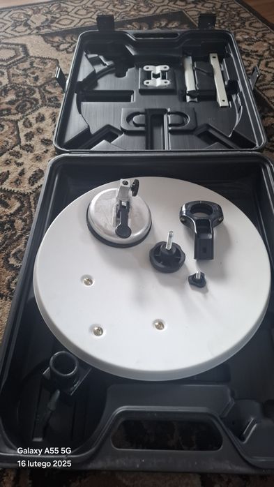 Antena satelitarna turystyczna