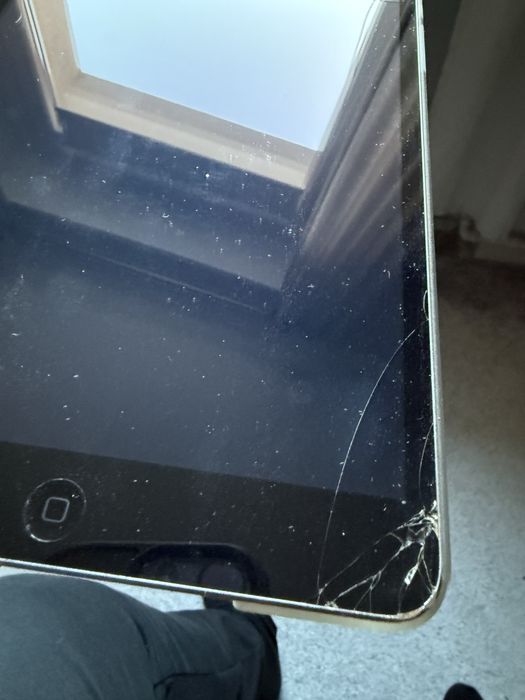 MacBook Pro 13”, 2018, dodatkowo w cenie iPad mini 2 + Magic Mouse