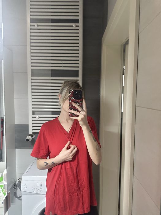 Bluzka czerwona w serek