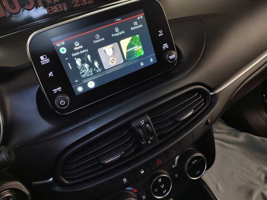Uconnect Tipo 7" oryginalne radio nawi Fiat z Android Carplay Montaż ?