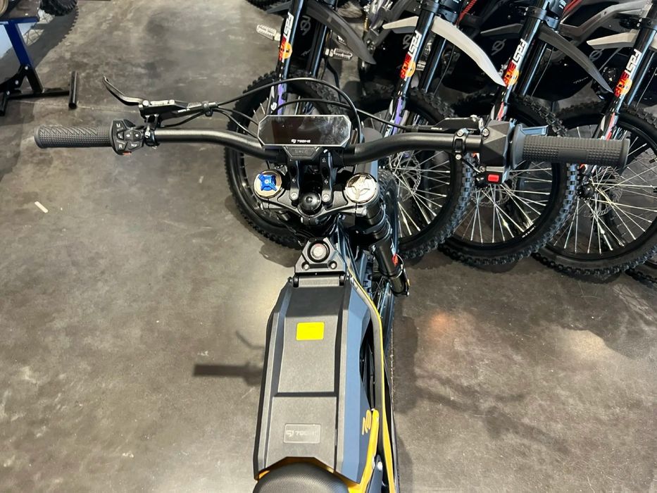 Mota elétrica Falcon Pro 2025 – Nova, 10 kW, 90 km/h,72 V 35 Ah SurRon