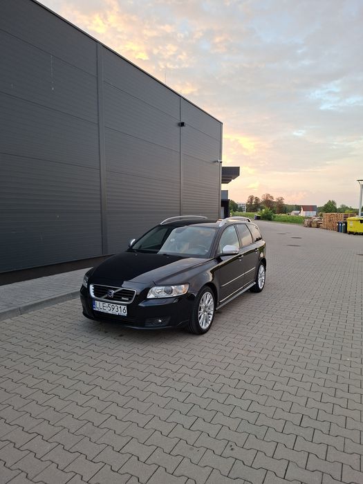 Volvo V50