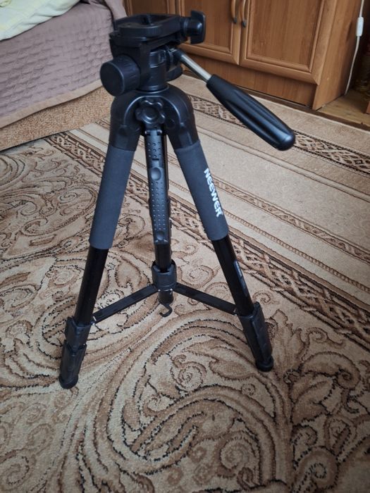 Statyw fotograficzny Neewer Sab 264.