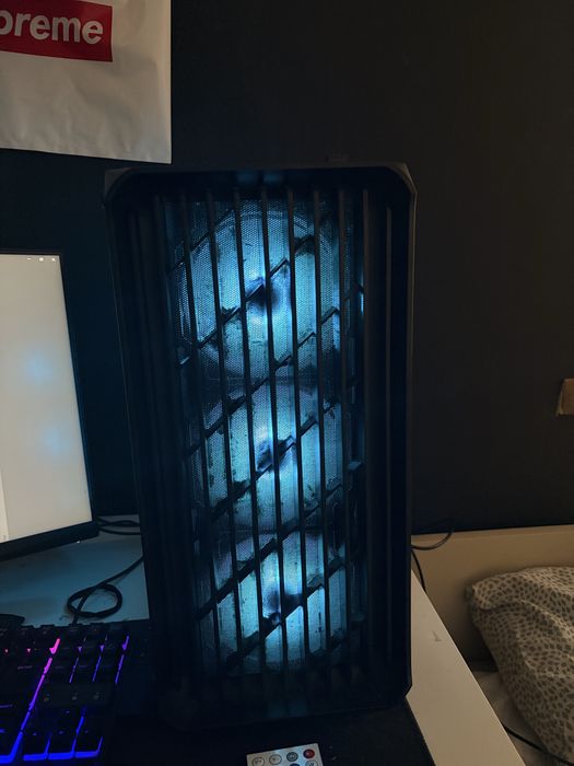 PC Gaming i5-12400F + RX 7600 8GB | 16GB RAM | SSD 1TB  Vendo PC Gaming em excelente estado, pronto a usar