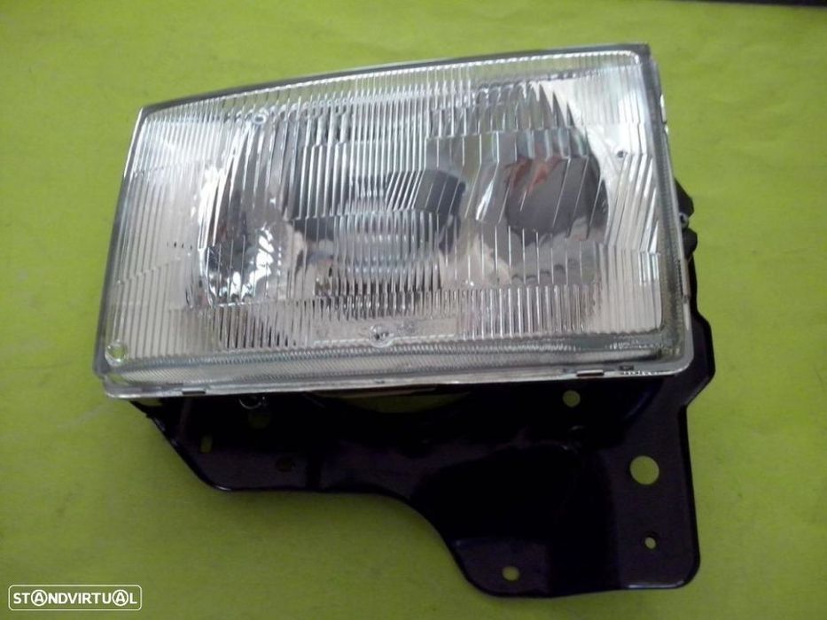 Faróis da frente novos Opel Monterey 3.1