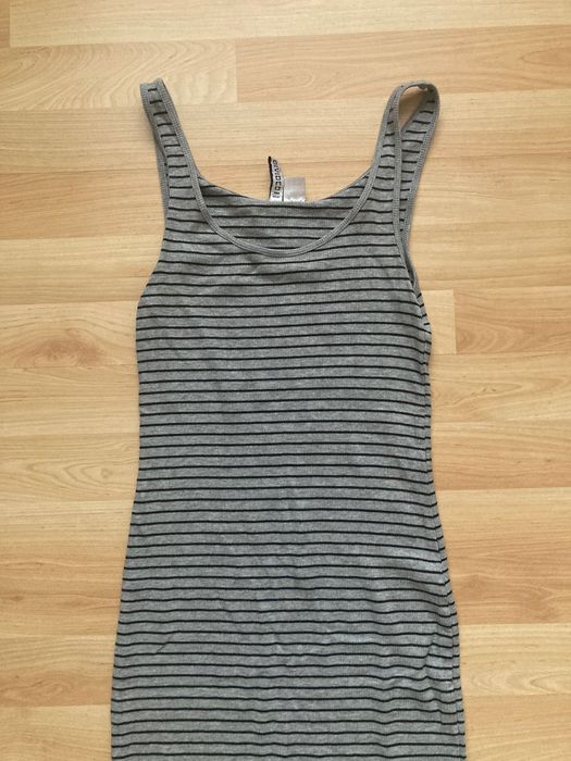 Dopasowana sukienka midi w paski H&M roz. S