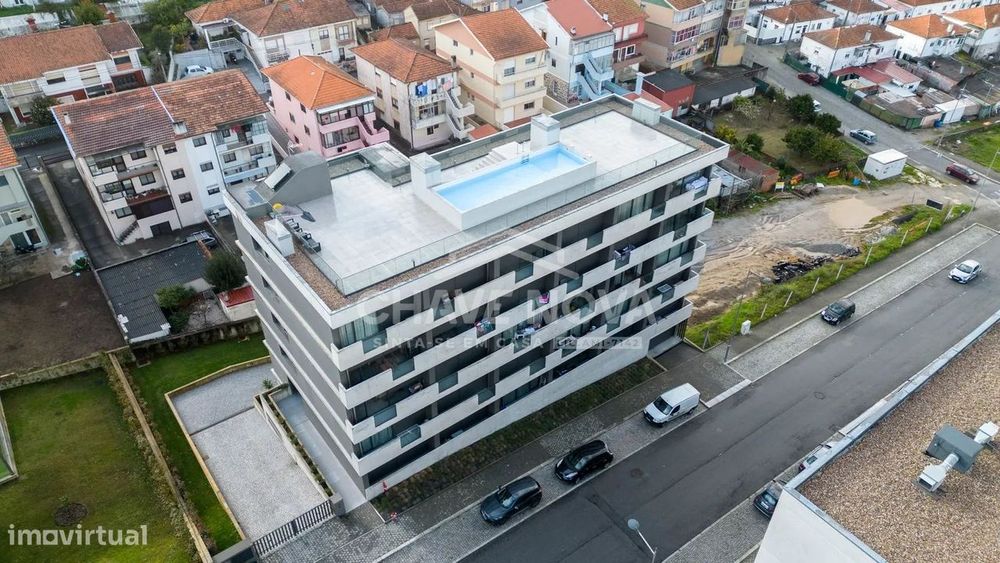 Apartamento T0 como Novo c/ PISCINA — Oliveira do Douro, Porto