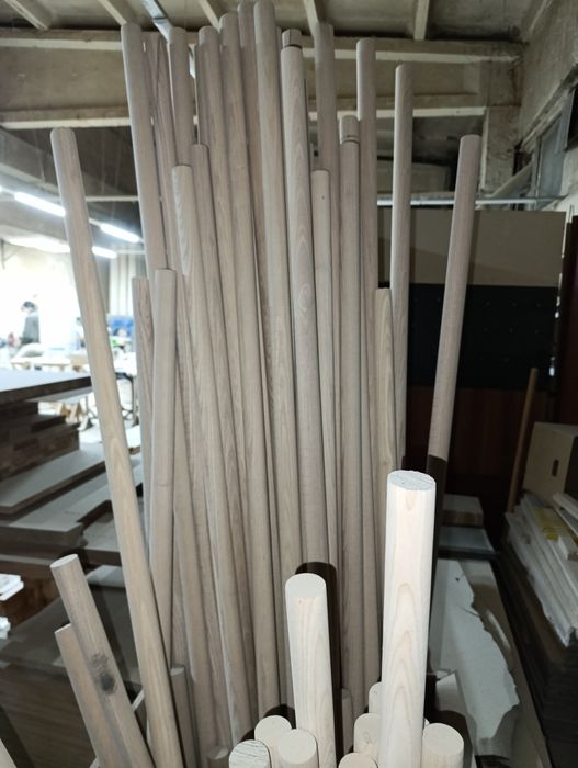 Поручень з дерева для хореографічного станка