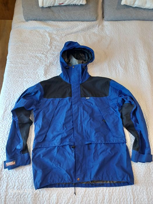 Kurtka Norrona Gore-tex.