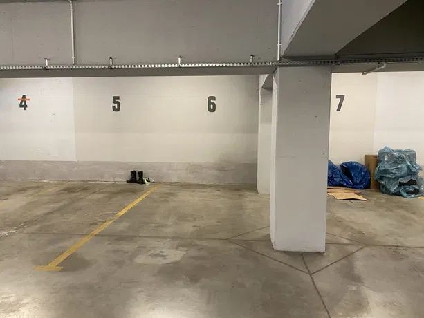 Wynajmę miejsce parkingowe - parking podziemny centrum Krotoszyn