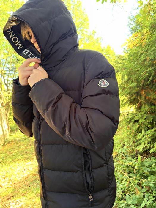 куртка MONCLER розмір L-XL