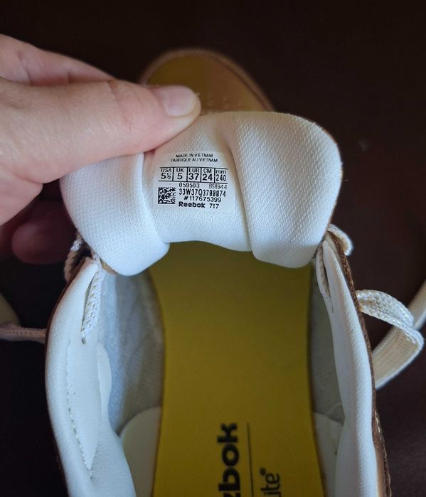 Buty sportowe Reebok Classic Leather BS8944 rozmiar 37, wkładka 24 cm