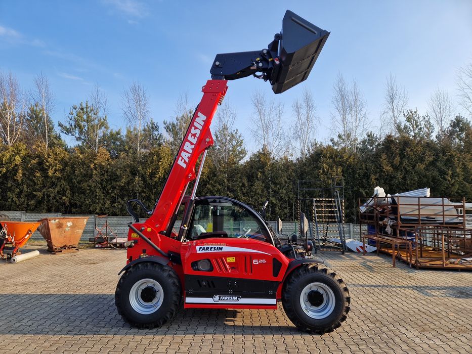 ładowarka teleskopowa Faresin 6.26, demo