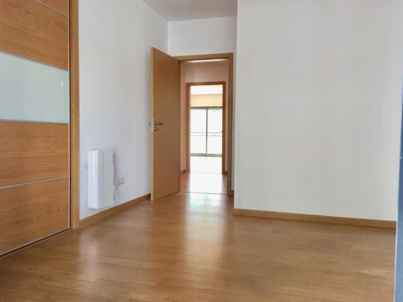 T2 recente junto Marteleira e Lourinhã