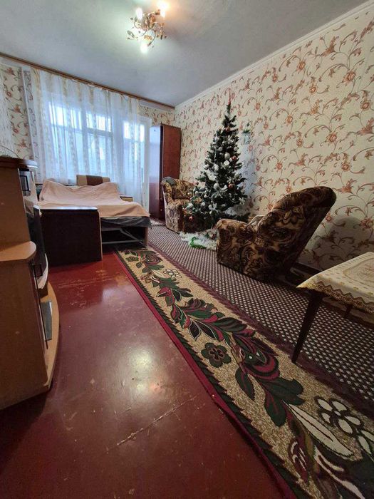 Продам 3 кімн. квартиру в р-ні 3 лікарні. 4/5 пан. будинку. 37000