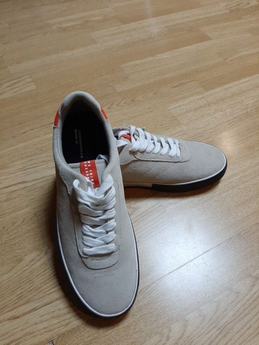 Замшеві кеди Бершка