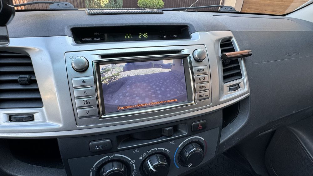 Toyota Hilux 2012 «Camping»