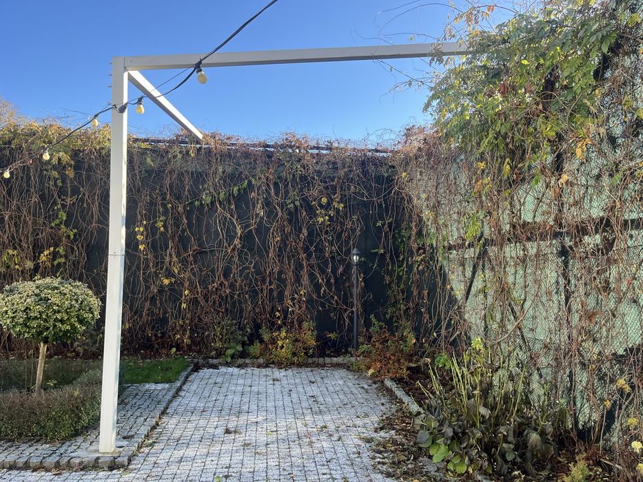 Pargola altana konstrukcja biała