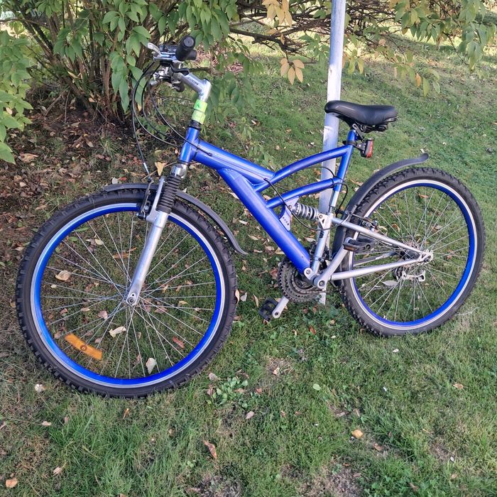 Rower niebieski, górski MTB ,26cali,typu "Full SUSPENSION"-nowy napęd,linki i opony. Stan bdb