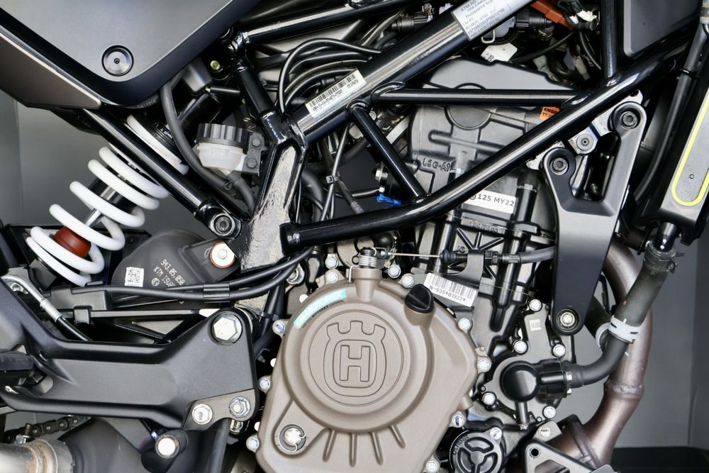 Husqvarna 125 sp ( garantia até 2028)