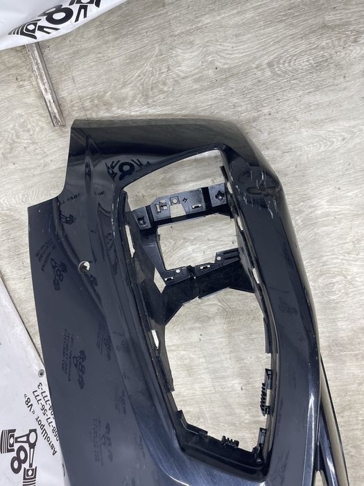 Бампер передній Audi A4 B9 8W 8W0807437AH ауді а4 б9 голий бампер