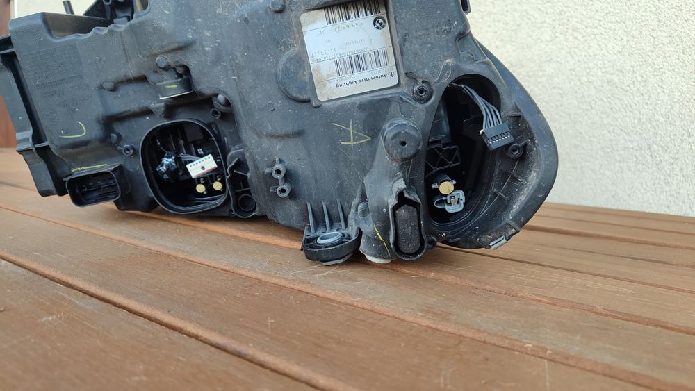 Lampa lewa przód adaptive led BMW usa