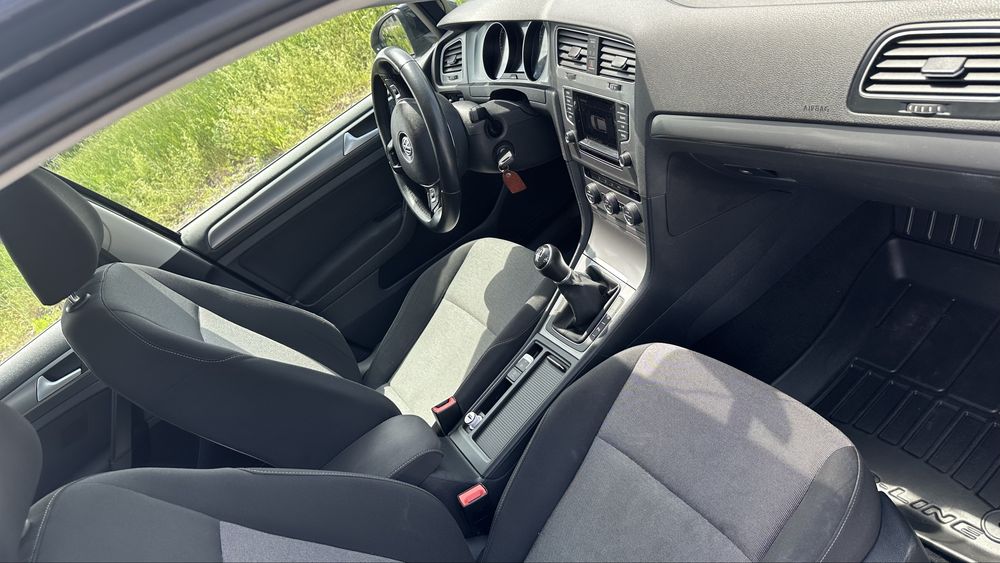 Volkswagen Golf VII 1.6 TDI BlueMotion • 2015 рік • 110 к.с. •Механіка