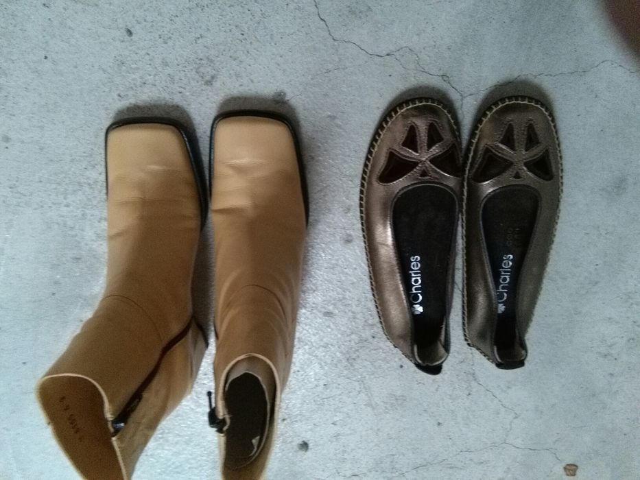 Malas Branca e vermelha,sabrinas,socas ,sandalias Lilás ,mules em Pele