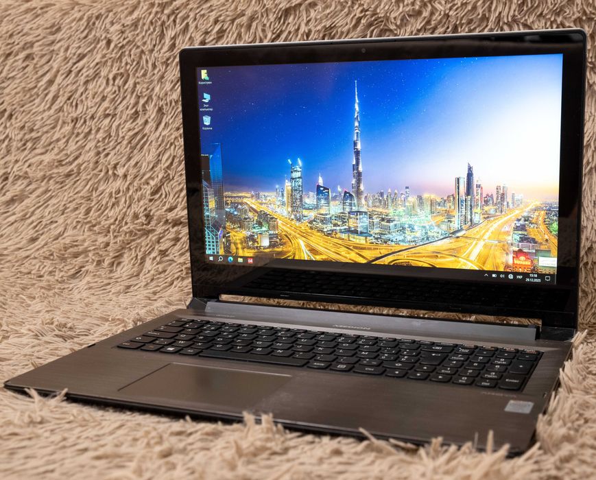 Medion (Lenovo) 15.6" IPS Сенсорний Core i5 8/128GB SSD Батарея нова