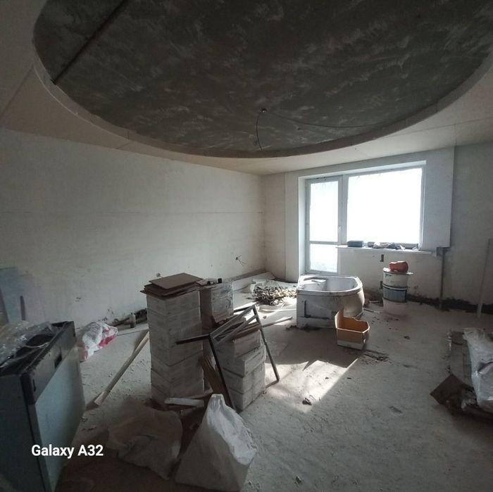 Продам 4-ком квартиру 133м. От Хозяина.  Можно под Бизнес
