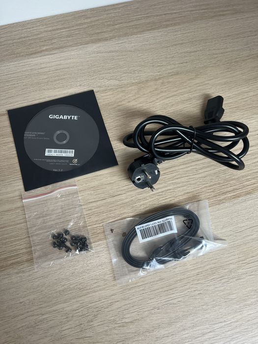 Komputer PC do podstawowych zadań- Intel i3-10100F, 8 GB RAM, SSD 500