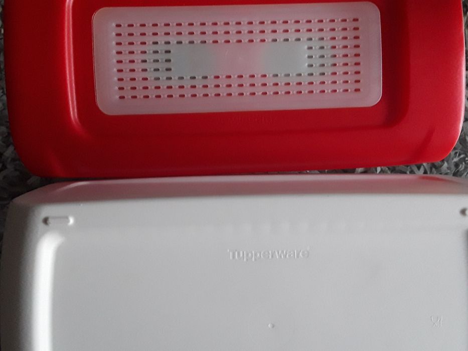 New Tupperware Bread Box434038880778987524