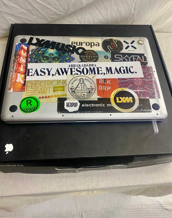 MacBook Pro 15" Unibody (A1286) - Para Peças / Avariado