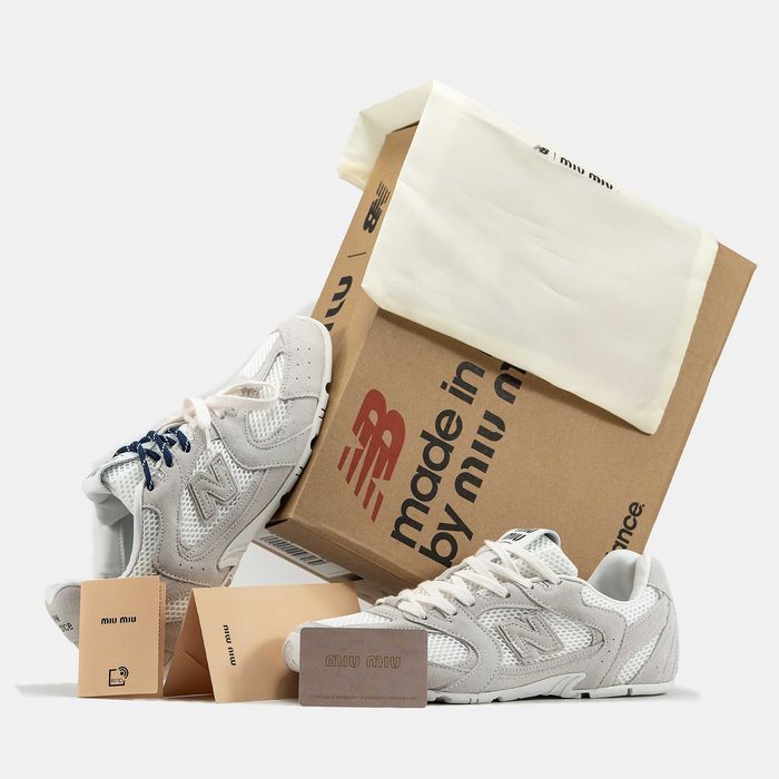 Замшевые кроссовки New Balance x Miu Miu 530 нью беланс 530 х Миу Миу