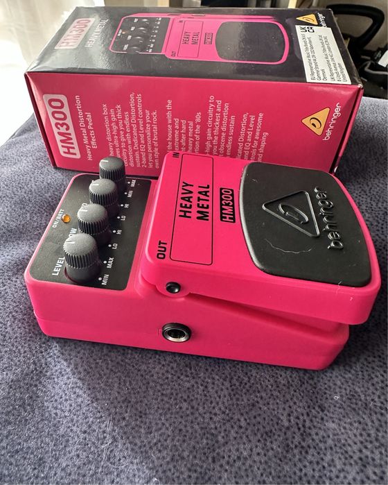 Behringer HM300 “heavy metal”