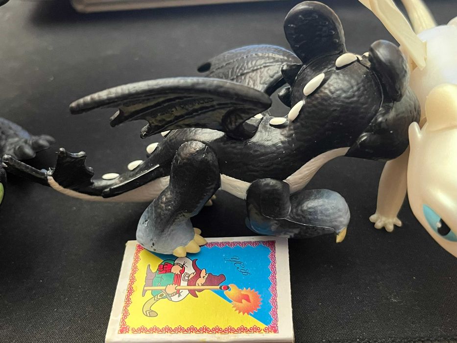 большой Детеныш Беззубика как приручить дракона, як приборкати дракона