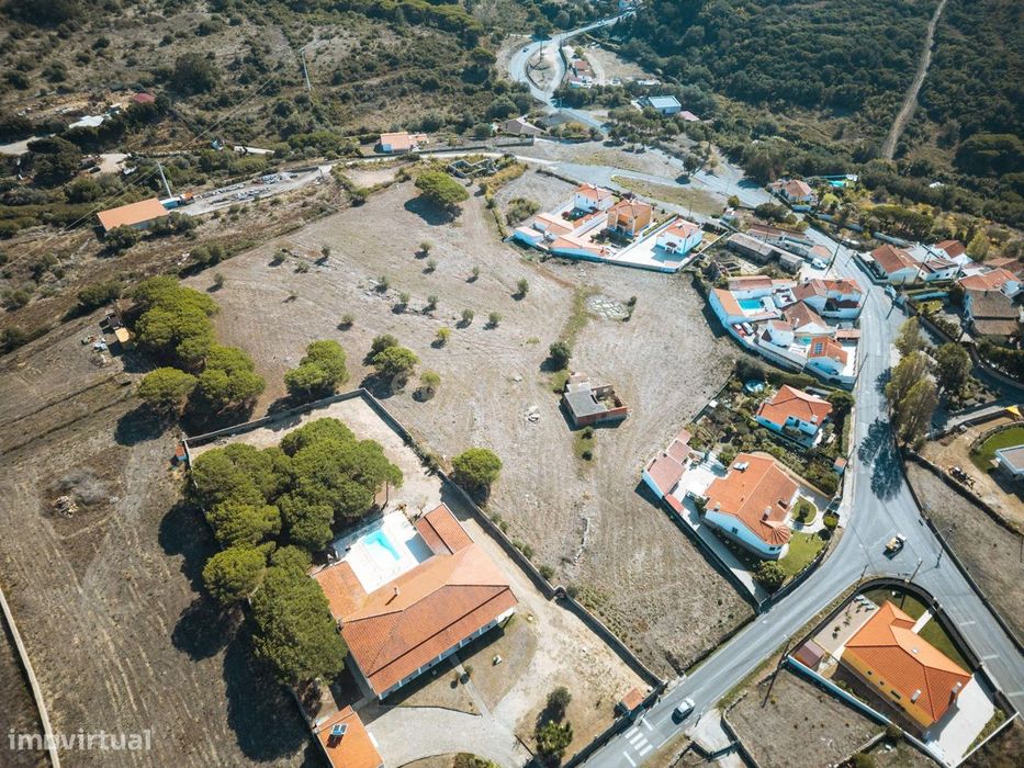 Terreno à venda na Estrada das Areias - COM PROJETO APROVADO  .