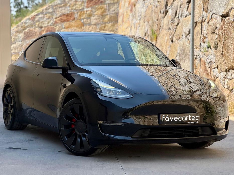 Tesla Model Y Performance Dual Motor AWD
