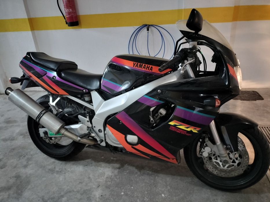 Yamaha FZR 600 DeltaBOX – 1995 (  34.000 ) kms Originais