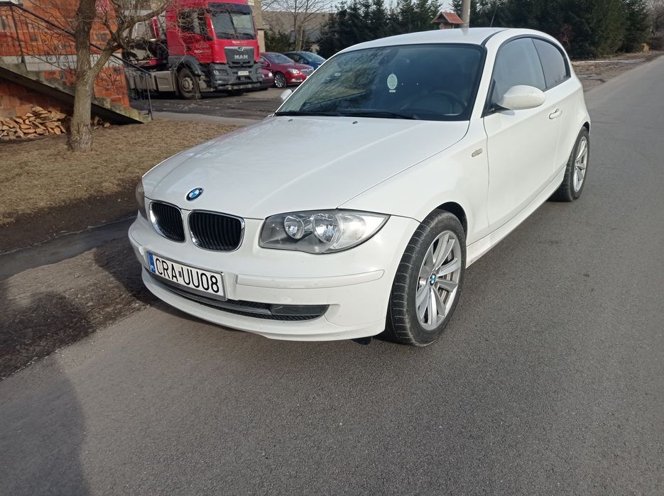Bmw 1 2.0 benzyna 2009r zarejestrowana