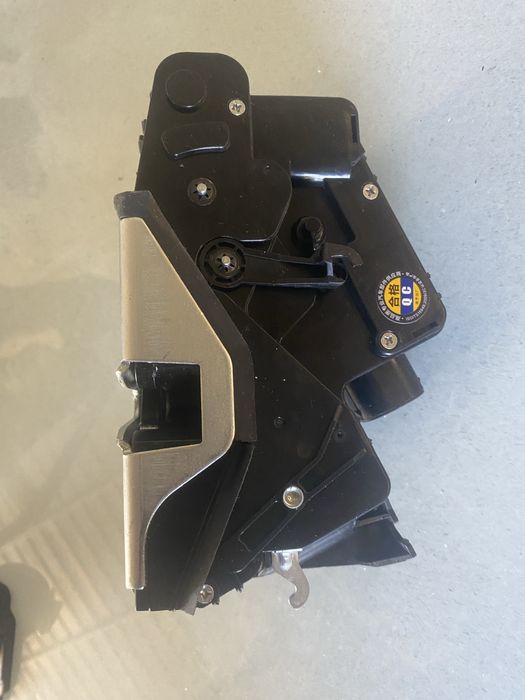 Fechadura porta traseira BMW E46