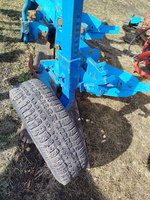 Плуг двох корпусний Lemken Opal 90