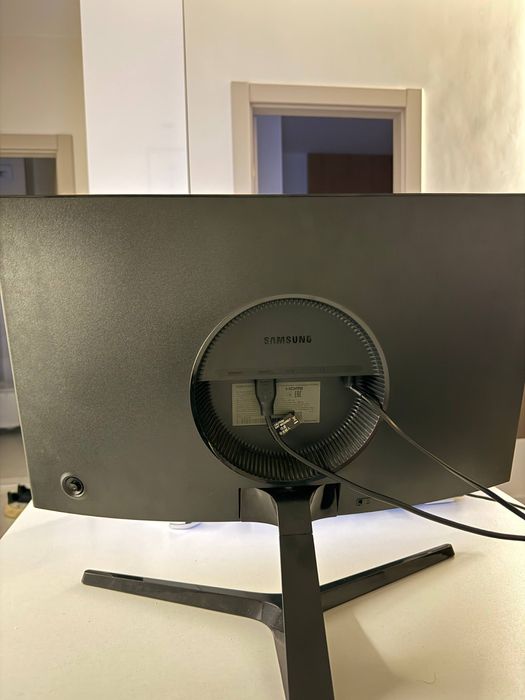 Монитор игровой Samsung