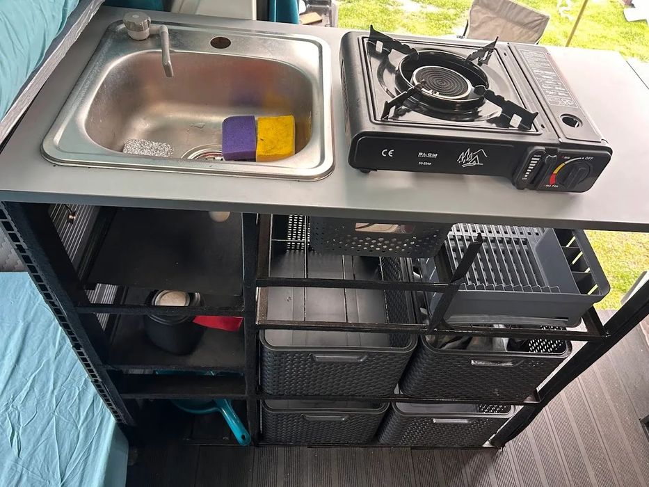 Peugeot BOXER  Kamper 4 os. 2 duże łóżka 2m/2m jadalnia w środku WC