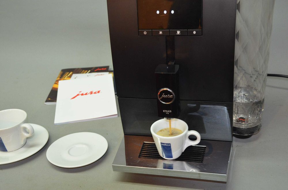 Jura Ena 4 automatyczny ekspres ciśnieniowy do kawy