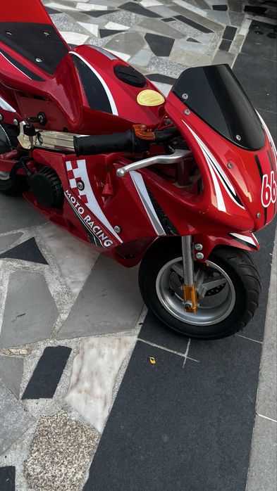 Minimoto de pista a gasolina