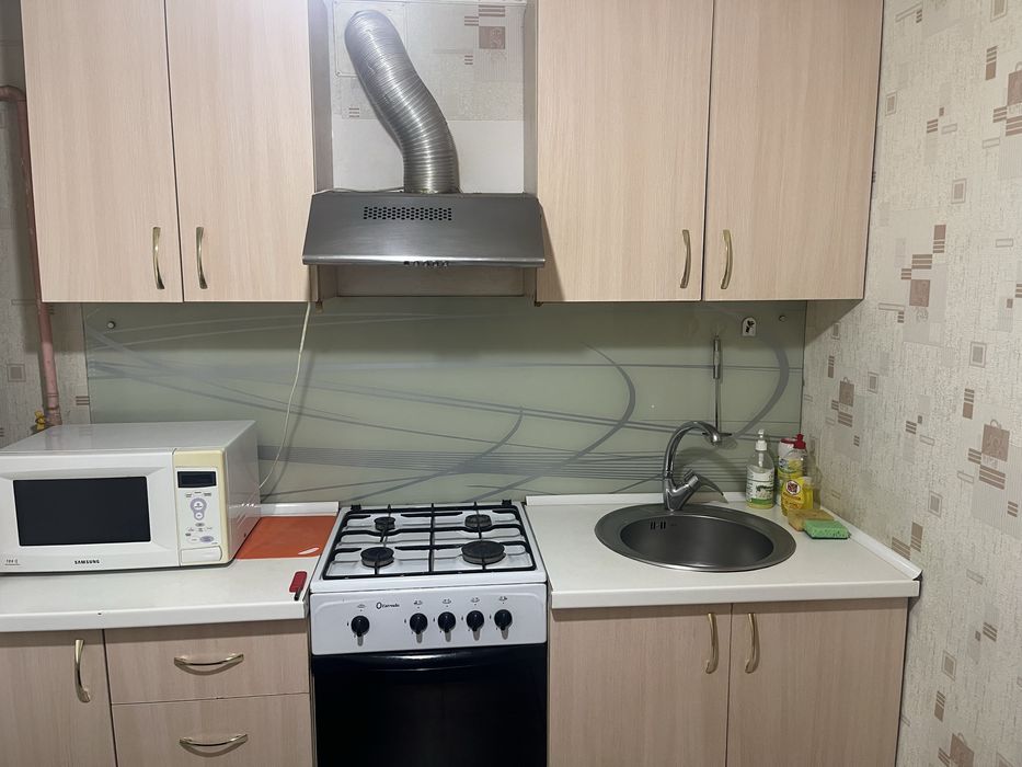 Гарна 2х кімнатна квартира навпроти лікарні Святого Лу