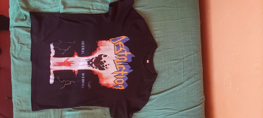 T shirt meski destruction XL
50
 zł