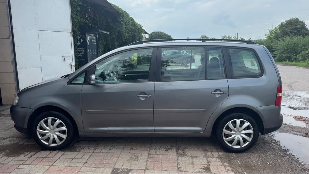 Volkswagen Turan 2.0 tdi 6мкпп доставка
