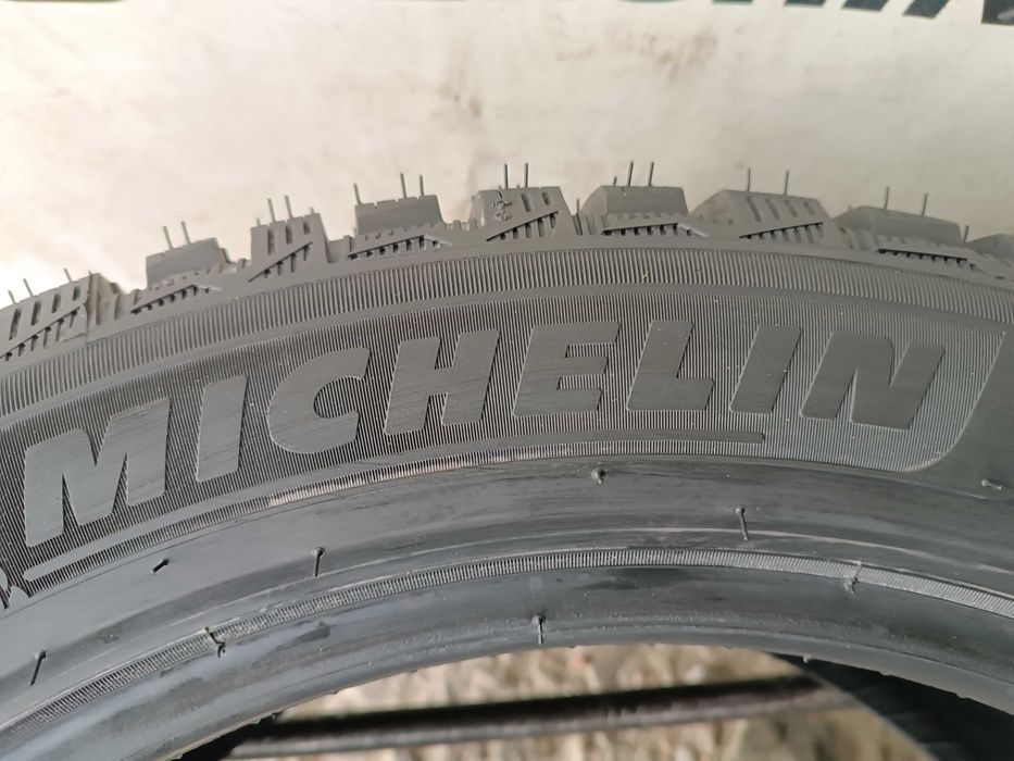 Зимові шини 255/45+235/50 R19 Michelin x-ice north 4	22,24 роки